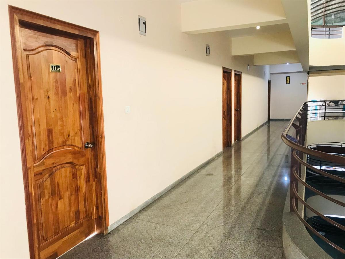 Staymaker Prakash International Gonikoppal Exterior photo