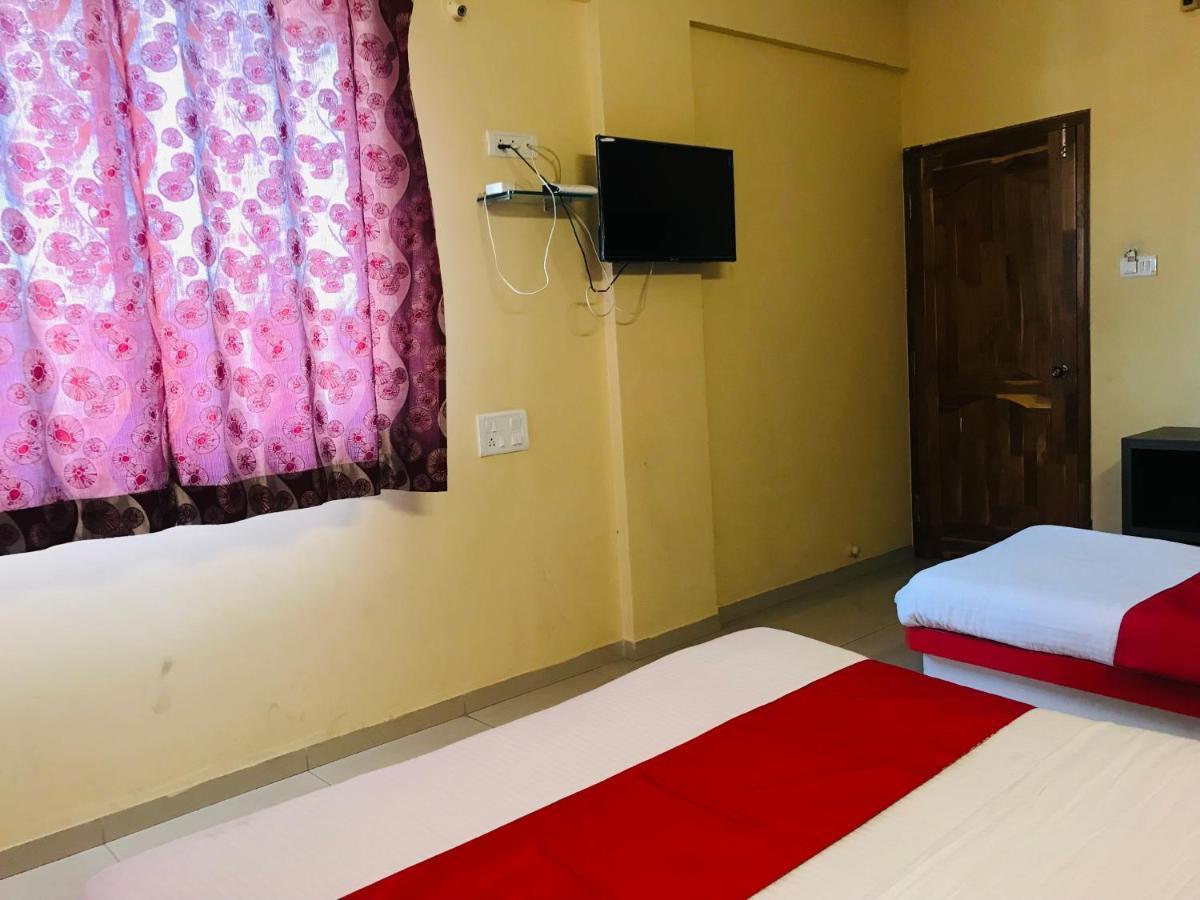 Staymaker Prakash International Gonikoppal Exterior photo