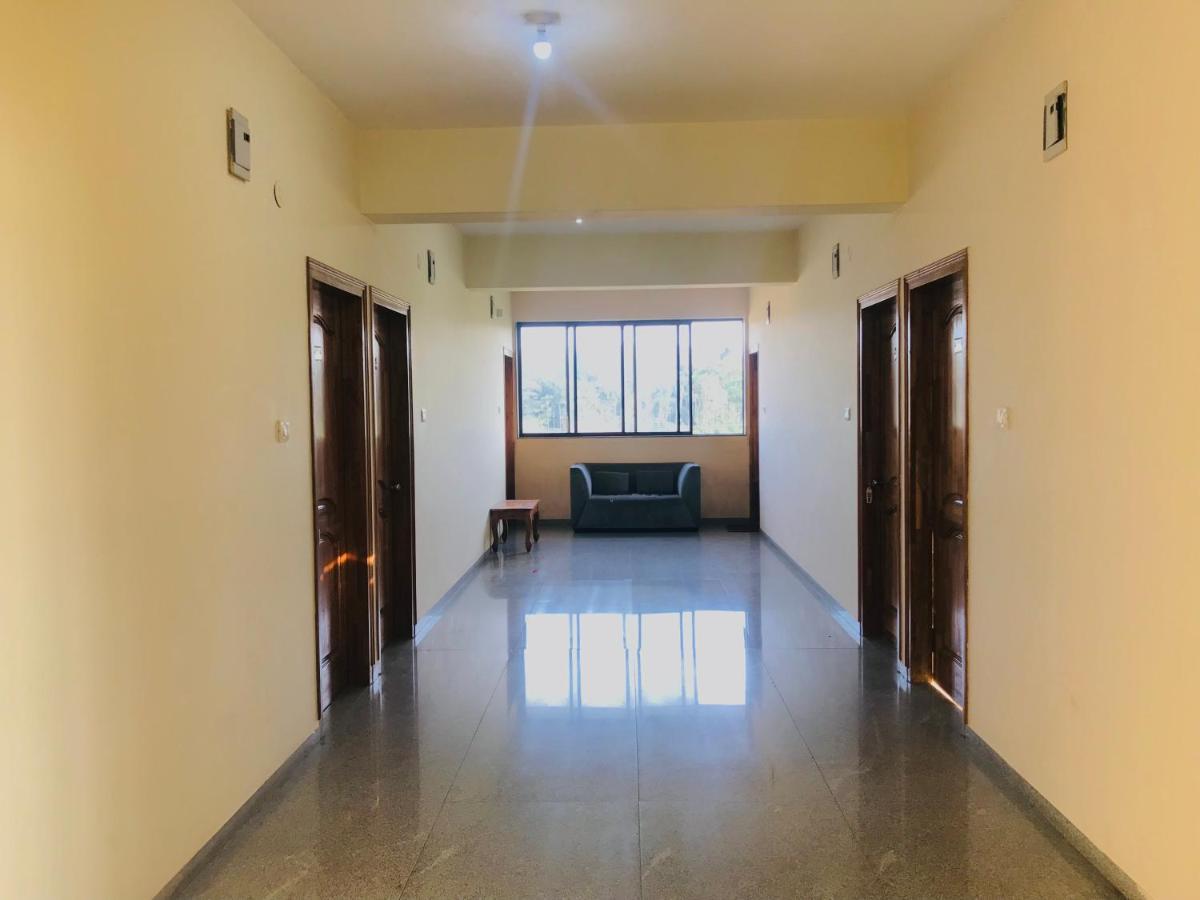 Staymaker Prakash International Gonikoppal Exterior photo