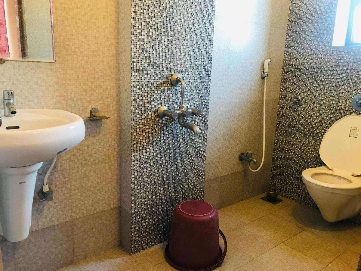Staymaker Prakash International Gonikoppal Exterior photo
