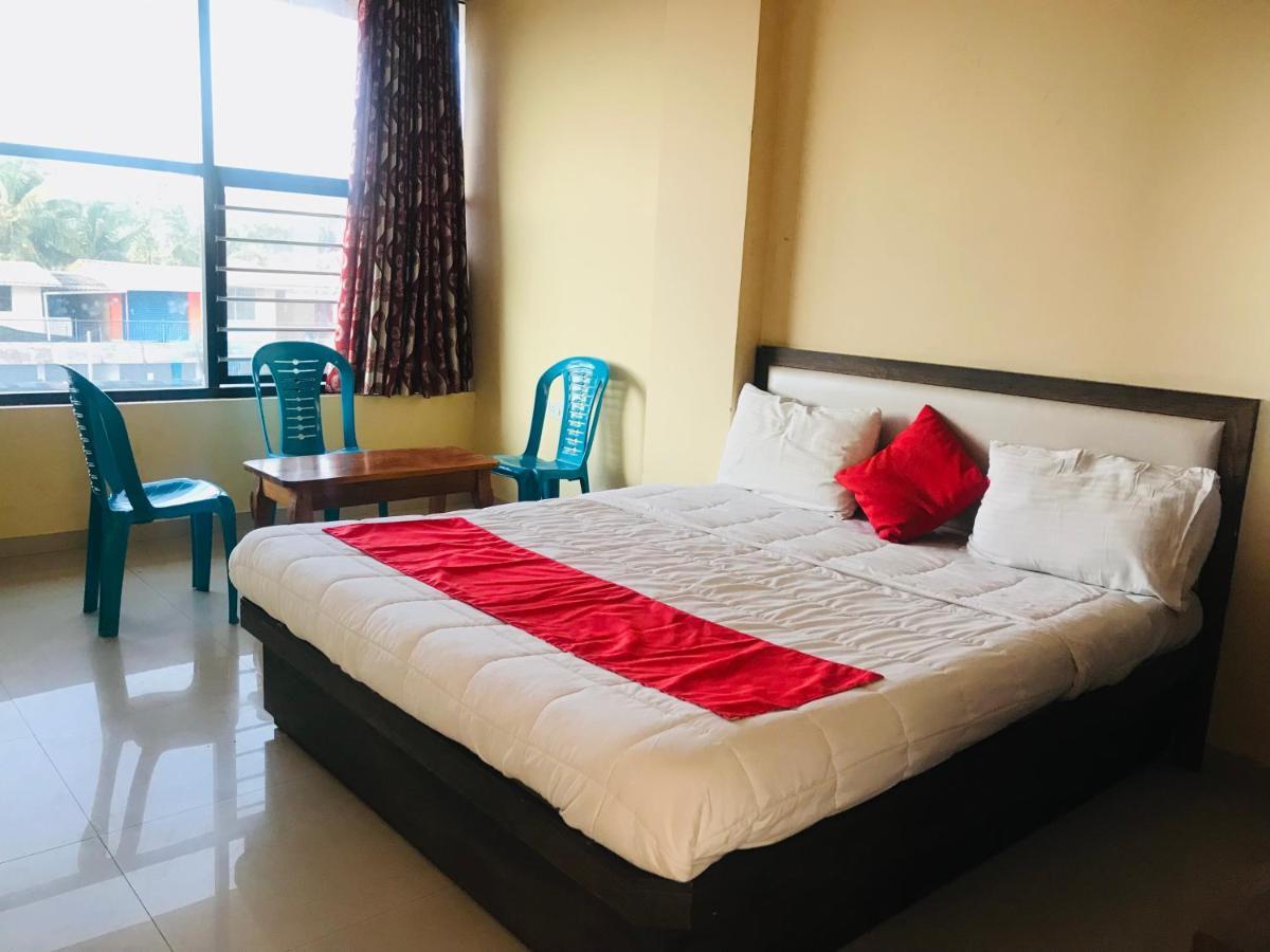 Staymaker Prakash International Gonikoppal Exterior photo