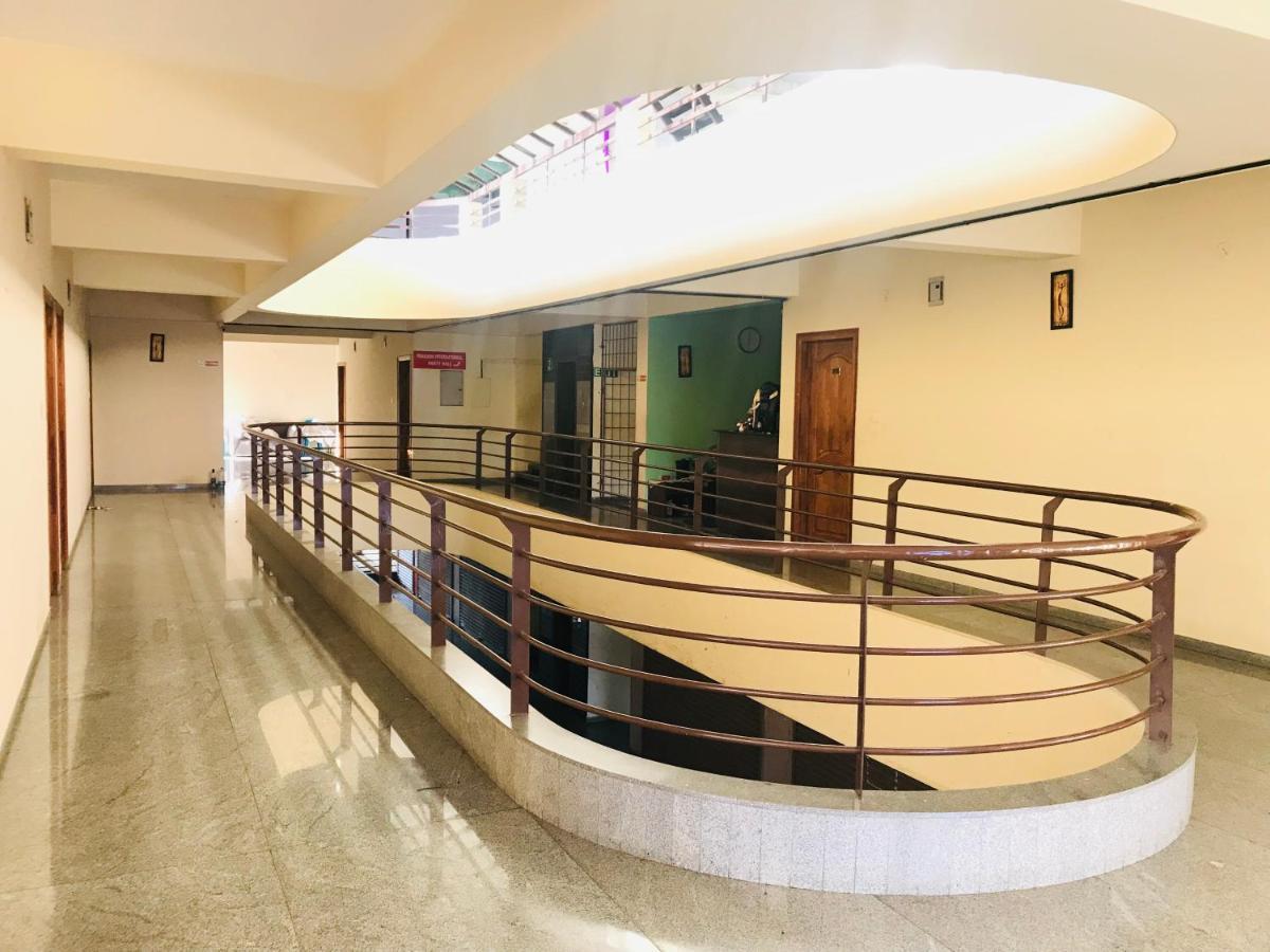 Staymaker Prakash International Gonikoppal Exterior photo