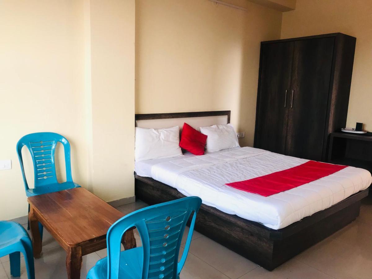 Staymaker Prakash International Gonikoppal Exterior photo